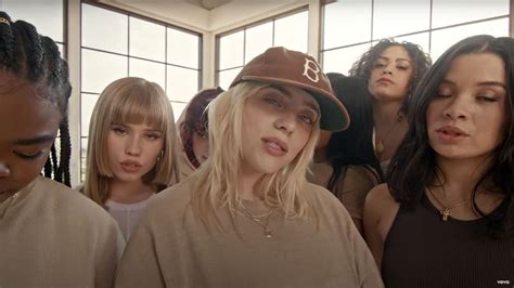 Billie Eilish TWERKS At Epic Slumber Party For Lost Cause Video!